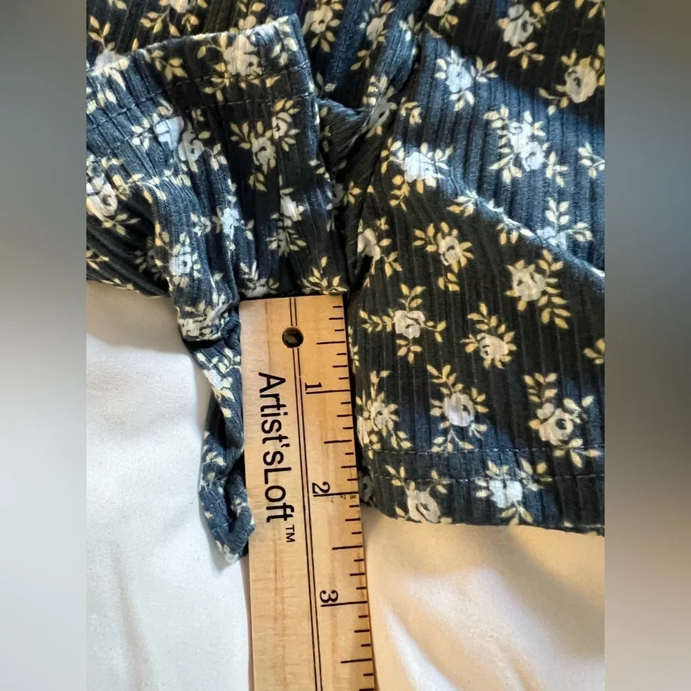 Laura Ashley floral cottagecore Soft Short Sleeve Top/Shorts Pajama Set Sz: L - Picture 14 of 16